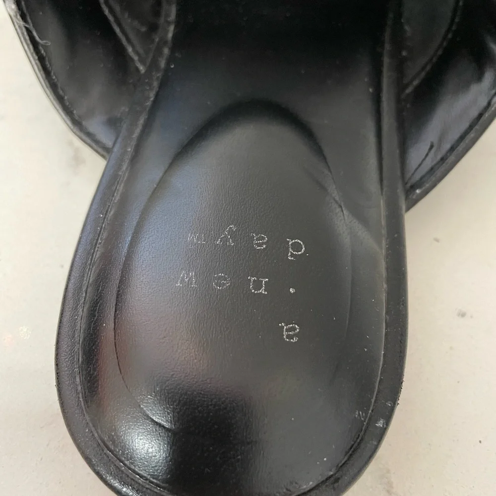 A New Day Black Slip on lounge flat slipper shoes faux gold chain accent size 11